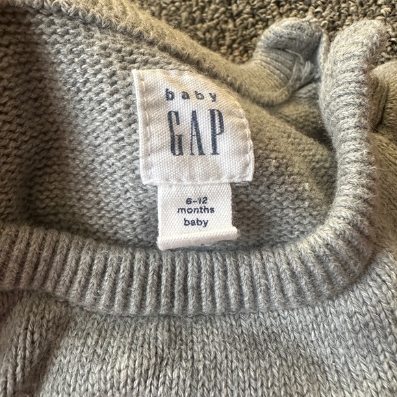 Baby gap rainbow sweater onesie - Picture 2 of 3